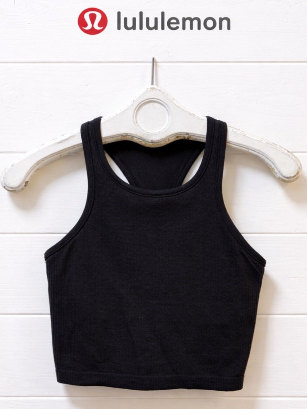 LULULEMON Black Cropped Racerback Tank Top – Size 6 – Ribbed